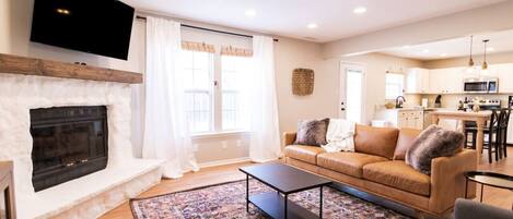 Tv och ett bordtennisbord