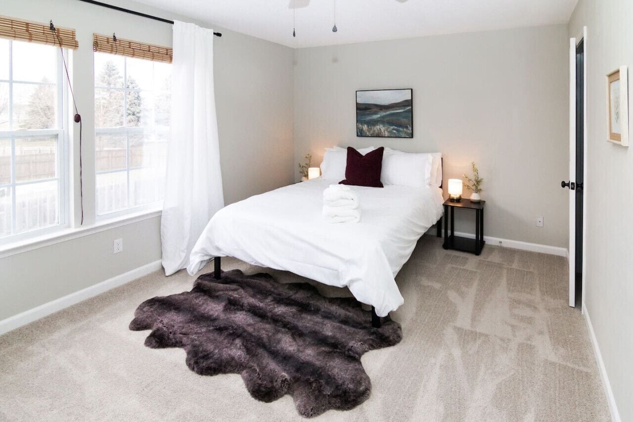 4 habitaciones, escritorio, tabla de planchar con plancha y wifi 