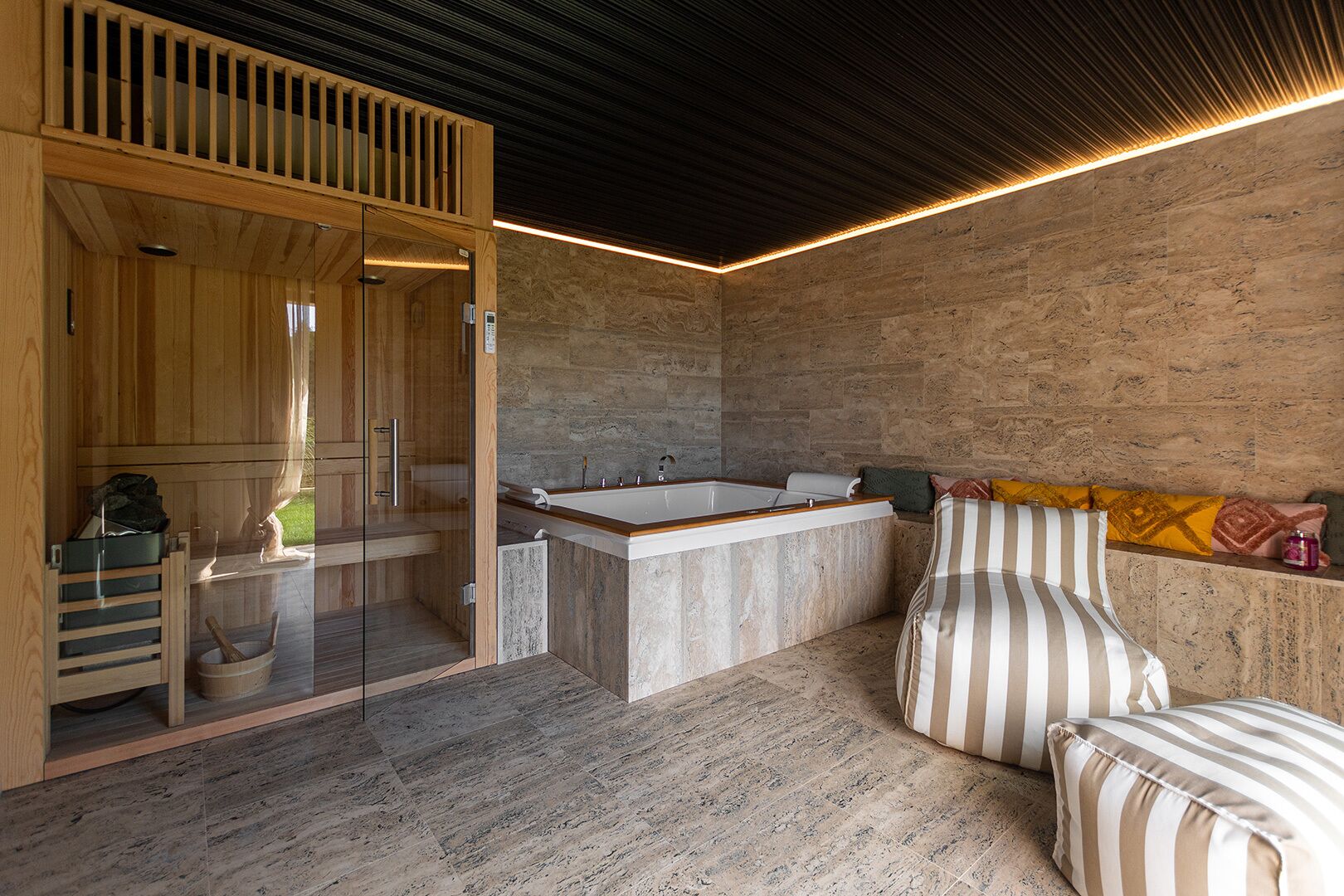 Superior Suite Fortezza | Private spa tub