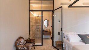 Superior Suite San Rocco | 1 bedroom, minibar, soundproofing, WiFi (free) - Tenuta Zamparina (Montignoso)