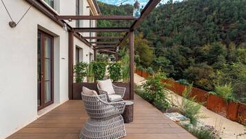 Superior Suite San Rocco | 1 bedroom, minibar, individually decorated, individually furnished