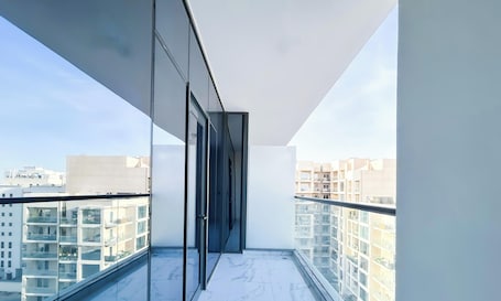 Apartment (0 Bedroom) | Balcony. Spacious Studio With Balcony in AL Majan