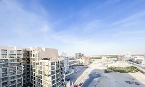 Apartment (0 Bedroom) | Street view