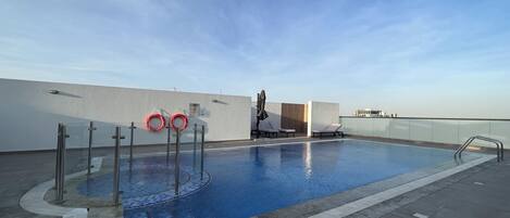 Apartamento (0 Bedroom) | Piscina | Una piscina al aire libre