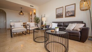 TV - Coto Real Tasos apartment 222 (Manilva)