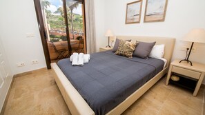 2 bedrooms, iron/ironing board, free WiFi, bed sheets - Coto Real Tasos apartment 222 (Manilva)