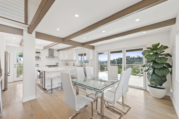 Fridge, microwave, oven, stovetop - Beautiful home in Silver Lake Hills. 360 Views (los angeles)
