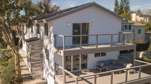 Terrace/patio - Beautiful home in Silver Lake Hills. 360 Views (los angeles)