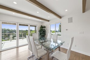 Dining - Beautiful home in Silver Lake Hills. 360 Views (los angeles)
