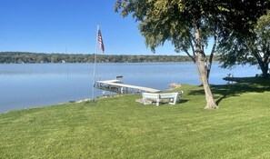 Property grounds - Beautiful Lake Como Vacation Home  (Lake Geneva)