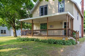 Exterior - South Haven Retreat (South Haven)