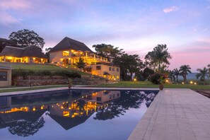 Restaurant - Kaazi Beach Resort (Kampala)