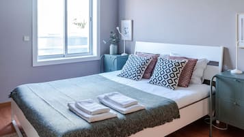 1 habitación, tabla de planchar con plancha, wifi gratis y ropa de cama