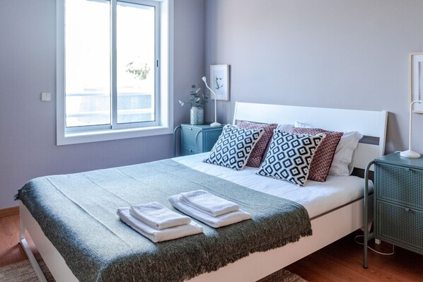 Bügeleisen/Bügelbrett, kostenloses WLAN, Bettwäsche