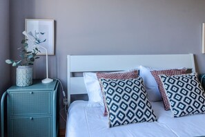 1 室のベッドルーム、アイロン / アイロン台、WiFi (無料)、ベッドシーツ