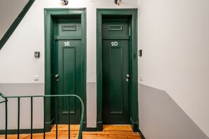 Interior - Studio in Central Lisbon by Lisbeyond (Lisboa)