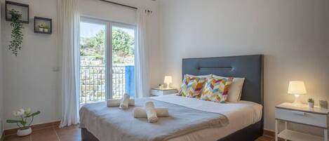 2 soveværelser, skrivebord, strygejern/strygebræt, gratis Wi-Fi