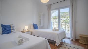 2 Schlafzimmer, Schreibtisch, Bügeleisen/Bügelbrett, kostenloses WLAN