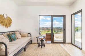Living area - Sun, Sand & Surf Apt in Aljezur by Lisbeyond (Aljezur)