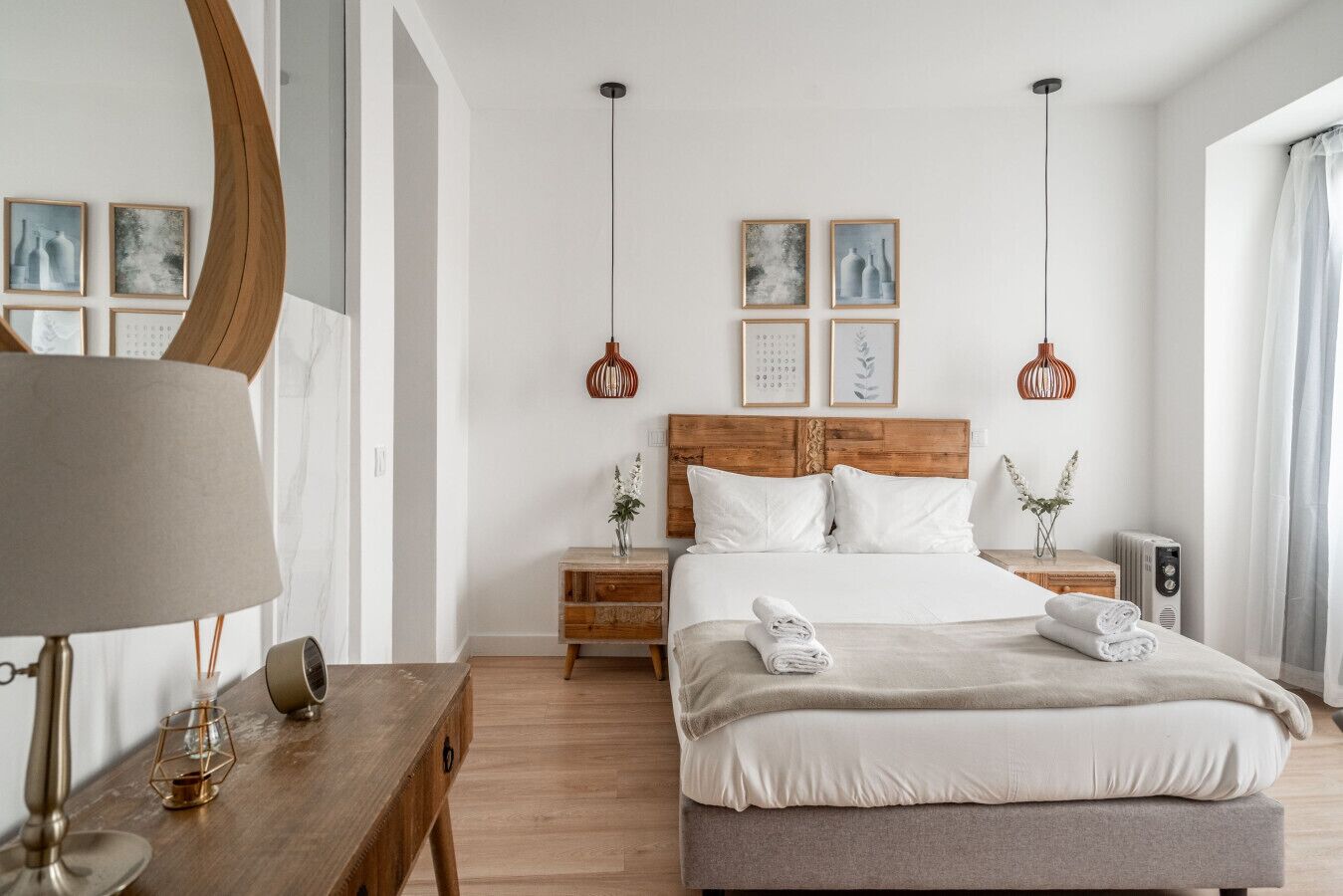 1 bedroom, desk, iron/ironing board, WiFi