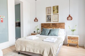 1 室のベッドルーム、デスク、アイロン / アイロン台、WiFi