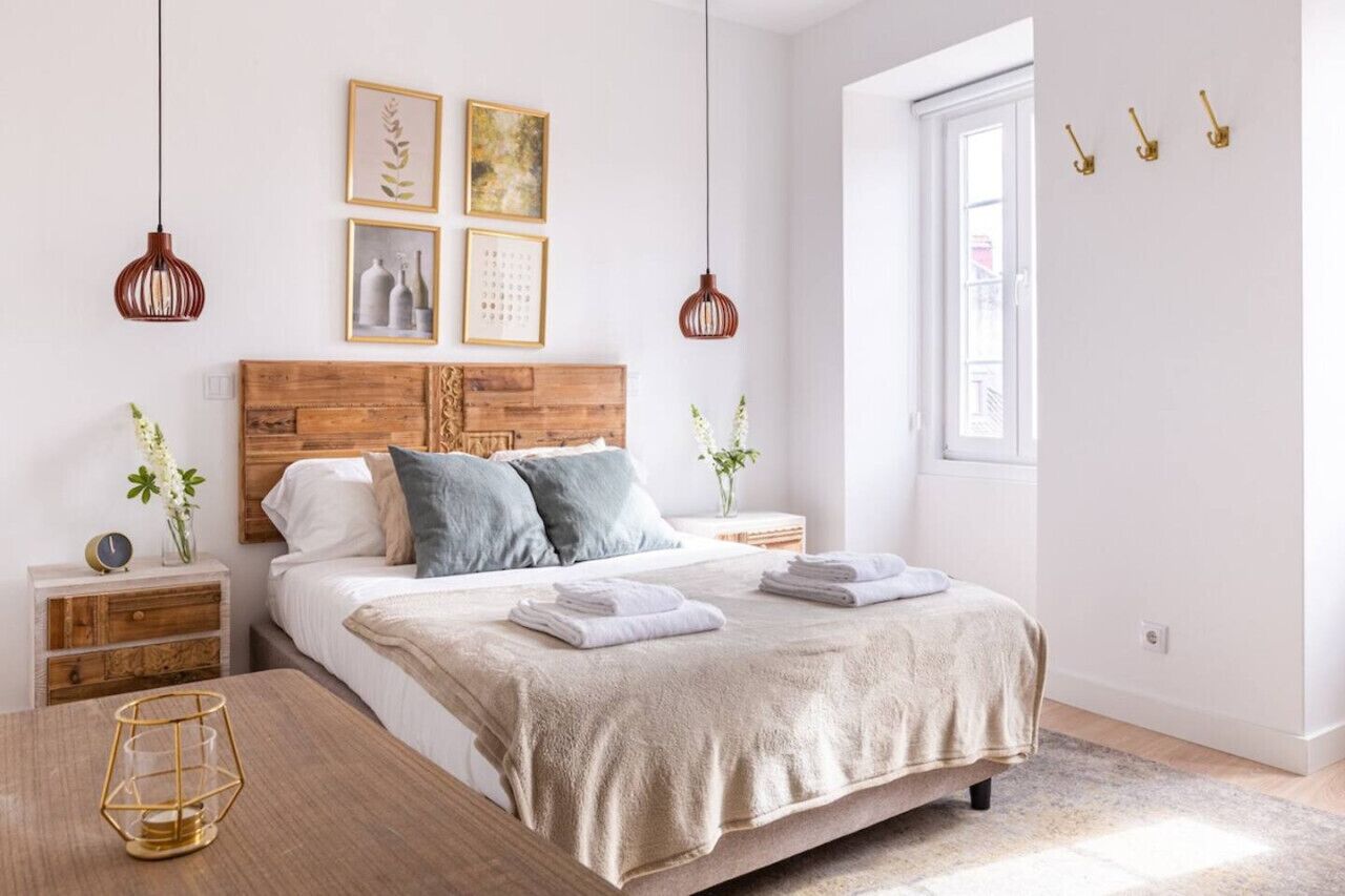 1 bedroom, desk, iron/ironing board, WiFi