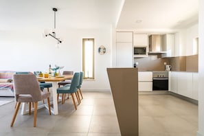 Dining - Oasis Mar Beach Apartment by Lisbeyond (Portimão)