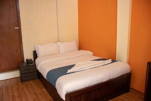 1 bedroom, WiFi - Standard Double Room (Chakshibari Thamel)