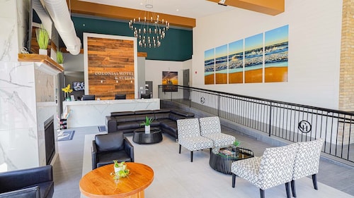 Colonial Hotel & Suites - Triple Queen