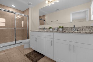 Shower, hair dryer, towels, soap - Beautiful townhome at Orlando's Fiesta Key!  (Kissimmee)