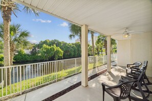 Terrace/patio - Seaspray Hideaway Sleeps 8 Pools Beach Access (Panama City Beach)