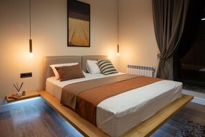 럭셔리 빌라, 라나이, 시내 전망 | 고급 침구, 미니바, 객실 내 금고, 각각 다른 스타일의 인테리어