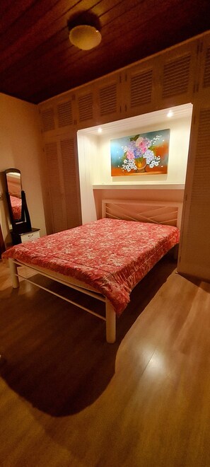 3 habitaciones, wifi gratis y ropa de cama 