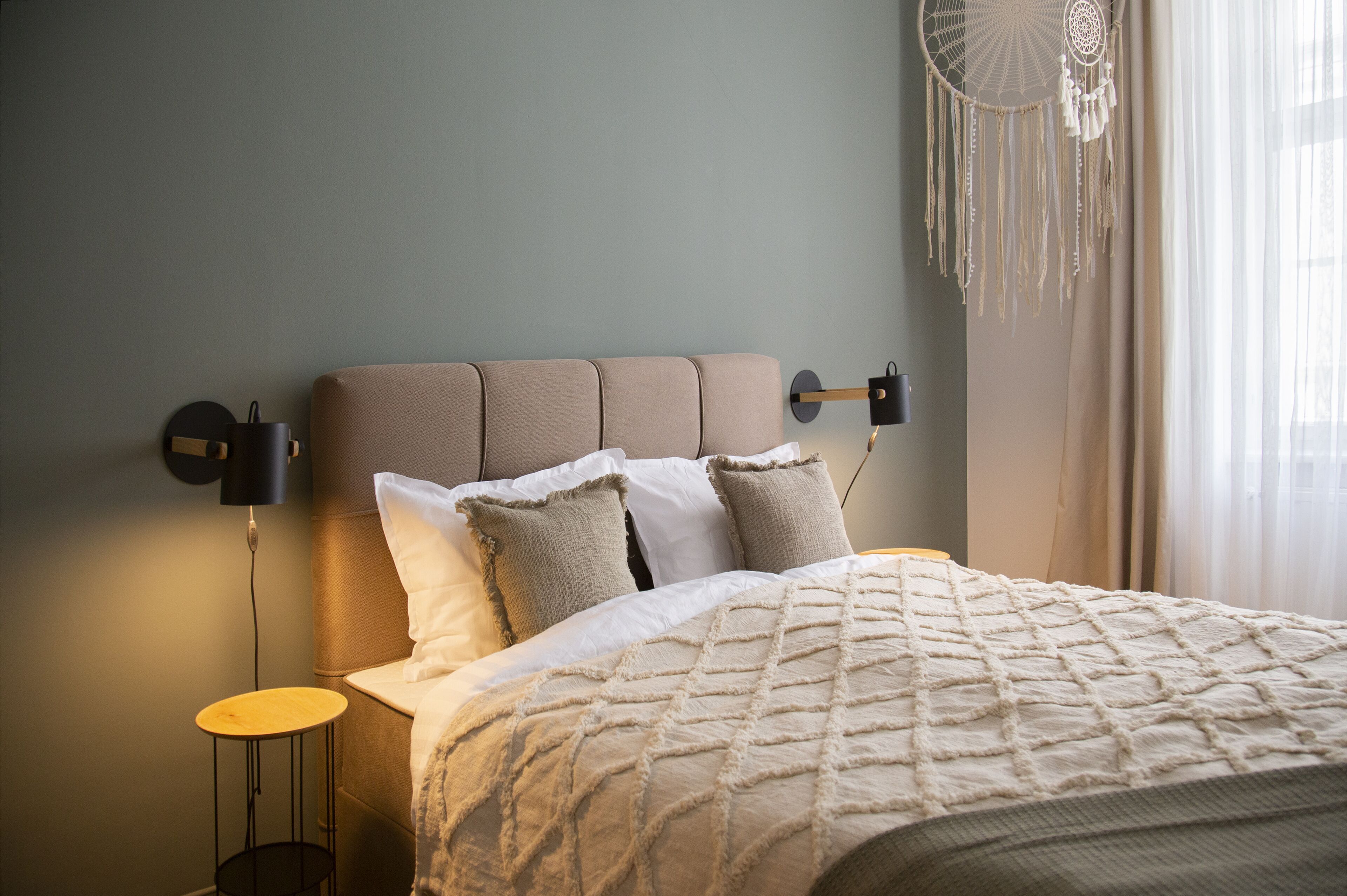 Design Apartment | 1 bedroom, individually decorated, individually furnished, desk