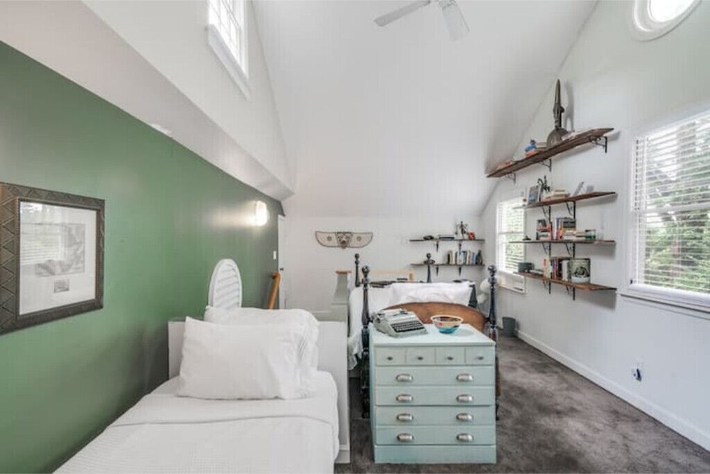 Beautifully renovated Decatur home near everything Decatur Heights Vrbo