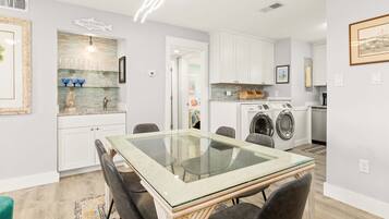 Condo, Multiple Beds, Pool Access, Garden View (0 - No Pets Allowed) | Private kitchen | Fridge, microwave, oven, stovetop