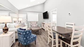 Nhà, 2 giường cỡ queen, bếp, quang cảnh vườn | Khu ăn uống