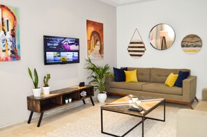 Smart TV - Cosy Triplex @ La Marsa | 3 bed 2 Bath (Marsa)