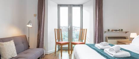 3 Schlafzimmer, Bügeleisen/Bügelbrett, WLAN, Bettwäsche