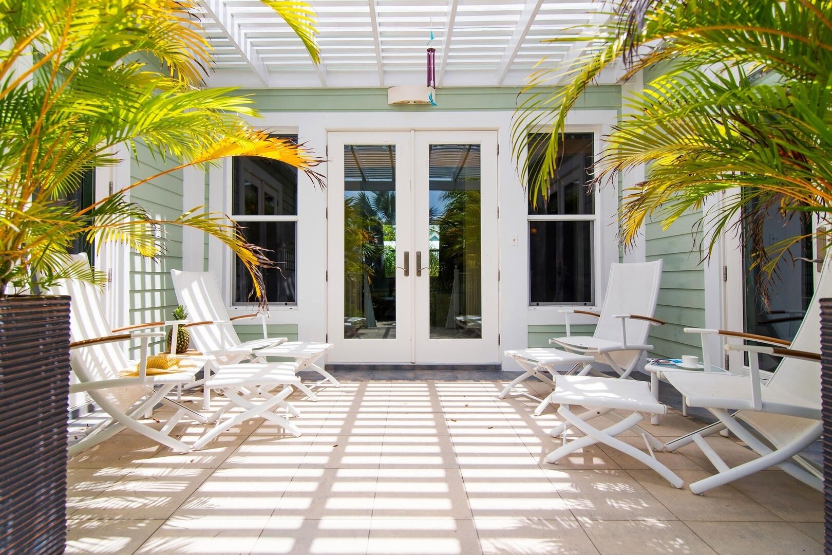 Pomegranate Cottage 2 Bedroom Home by Redawning