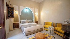 Premium bedding, down duvets, Select Comfort beds, in-room safe - Riad Mandana & Spa (Marrakech)