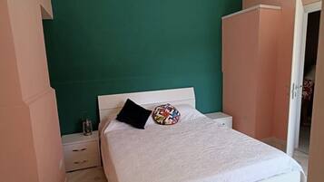 1 Schlafzimmer, Bügeleisen/Bügelbrett, kostenloses WLAN, Bettwäsche