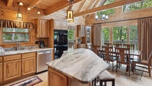 Cabin, 4 phòng ngủ | Bếp riêng