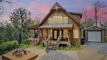 Cabin, 2 Bedrooms | Exterior