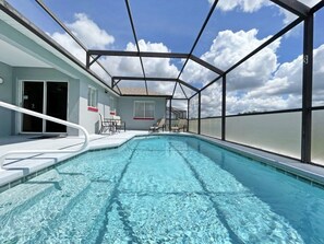 House, 4 Bedrooms | Pool