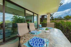 Condo, 2 Bedrooms | Outdoor dining