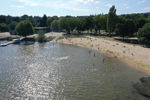 Cottage Yvel au pied du lac au duc, son golf et sa base nautique