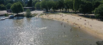 Cottage au Pied du lac au Duc, son Golf et sa Base Nautique