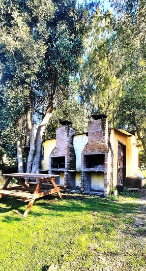 Outdoor dining - Cabaña El Soñador Bariloche (San Carlos de Bariloche)