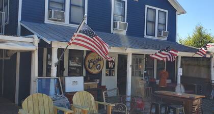 Stay in Downtown Warrenton at the Warrenton Inn, We have it all!